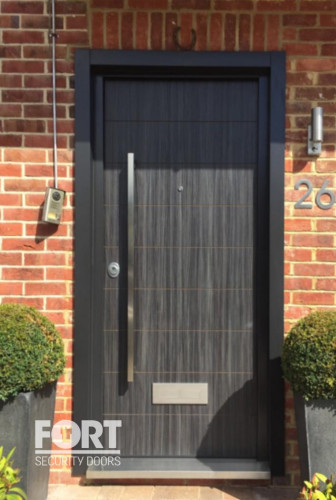 00089 Single Fs Security Door With Horizontal Lines And A Handle Fsdoors Co Uk