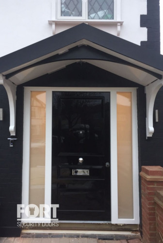 00095 Fs Security Front Door With 2 Glazed Side Panels Fsdoors Co Uk